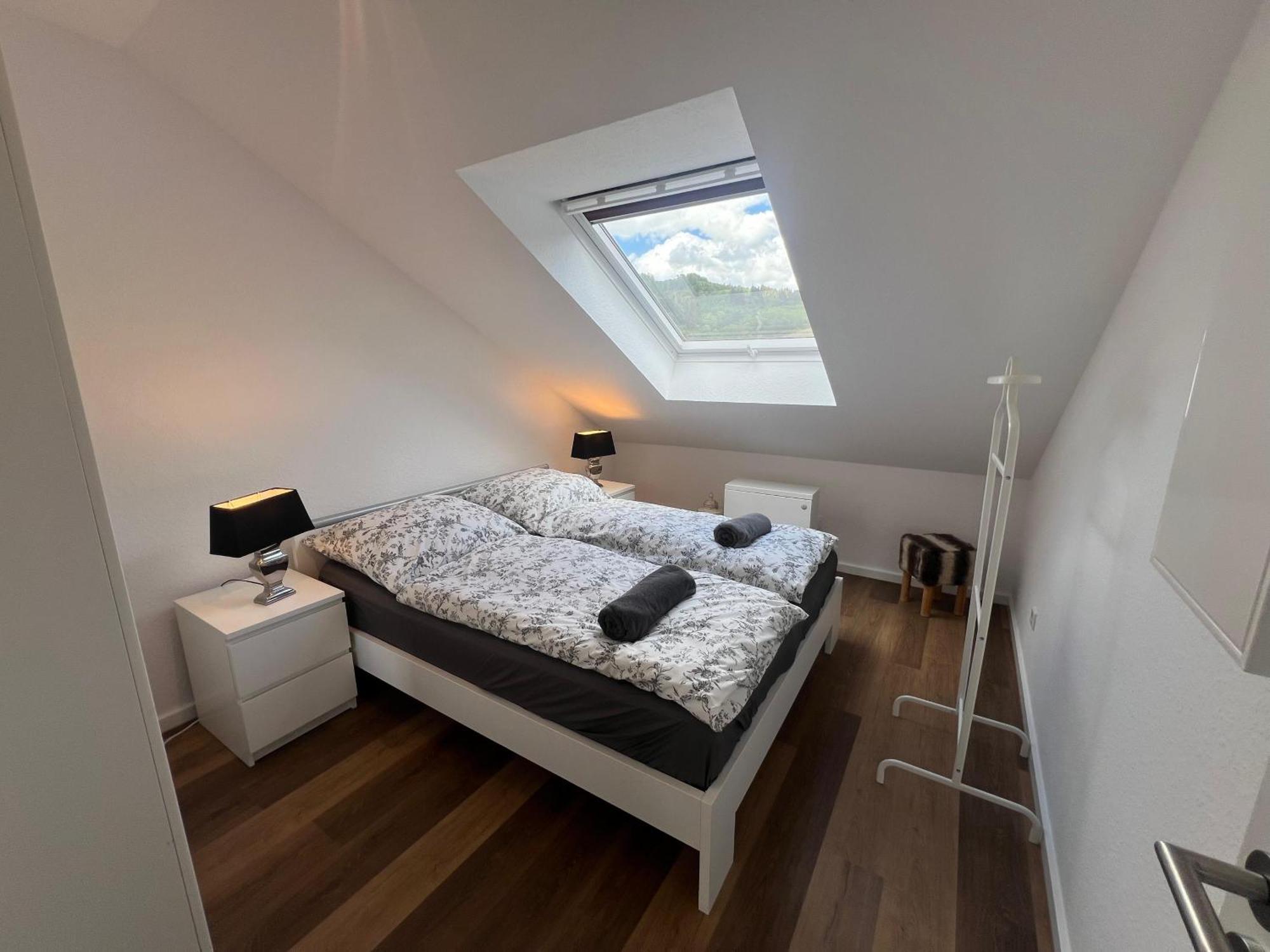 Gemuetliche 3-Zimmer-Wohnung Mit Panoramablick Und Kostenlosem Ueberdachten Parkplatz Winterberg Esterno foto