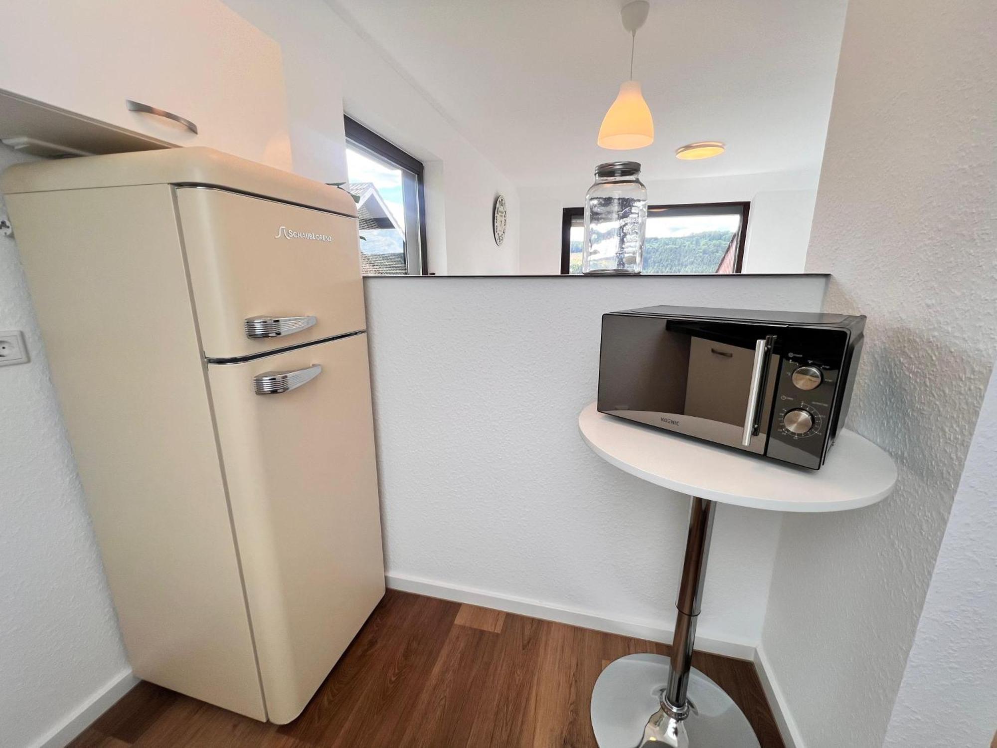 Gemuetliche 3-Zimmer-Wohnung Mit Panoramablick Und Kostenlosem Ueberdachten Parkplatz Winterberg Esterno foto