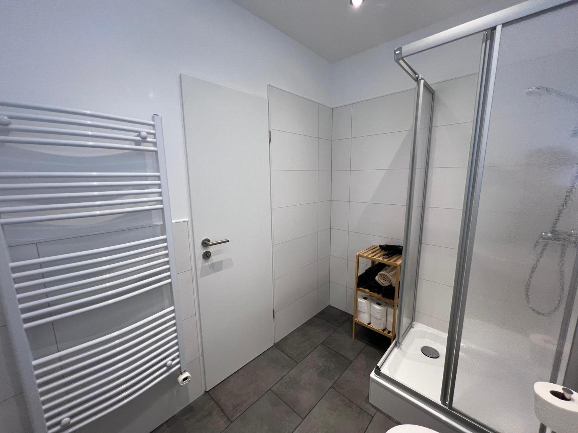 Gemuetliche 3-Zimmer-Wohnung Mit Panoramablick Und Kostenlosem Ueberdachten Parkplatz Winterberg Esterno foto