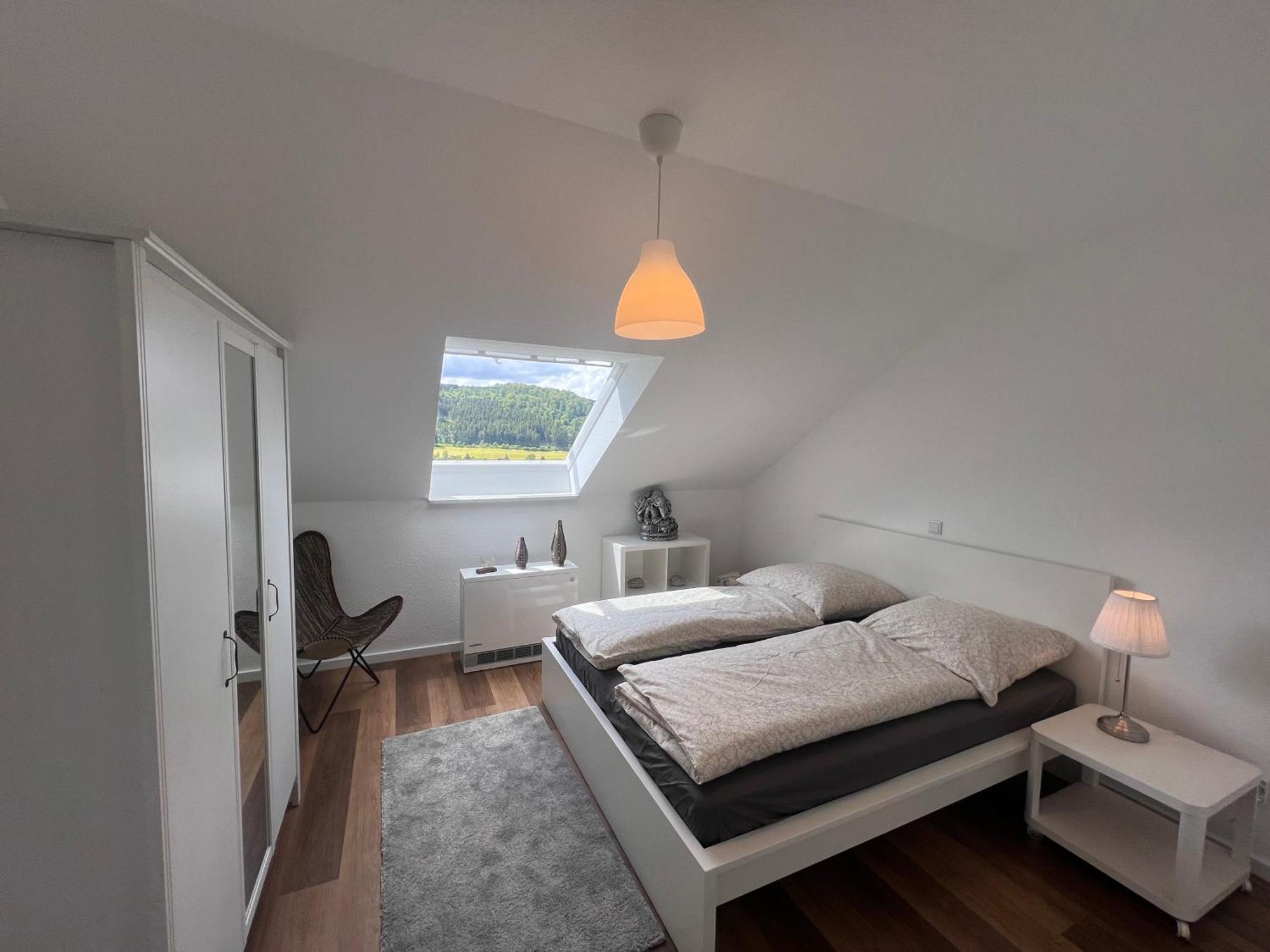 Gemuetliche 3-Zimmer-Wohnung Mit Panoramablick Und Kostenlosem Ueberdachten Parkplatz Winterberg Esterno foto